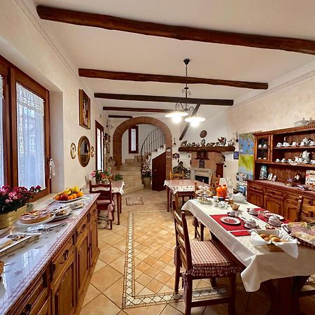 Il Ritrovo Delle Volpi Acomodação com café da manhã Agerola Exterior foto