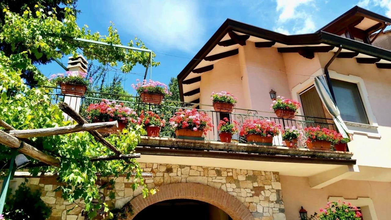 Il Ritrovo Delle Volpi Acomodação com café da manhã Agerola Exterior foto